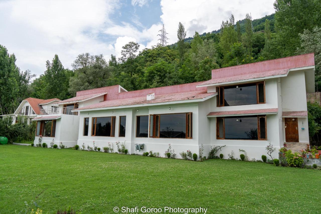 Hotel Orania Srīnagar Exterior foto